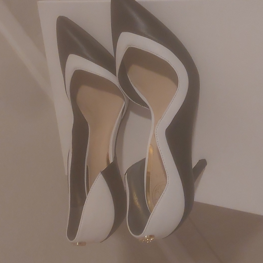 High heels - Picture 2 of 5